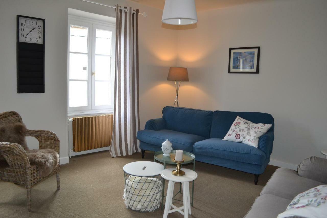 Appartement Passe Partout Lucenay-l'Eveque ภายนอก รูปภาพ