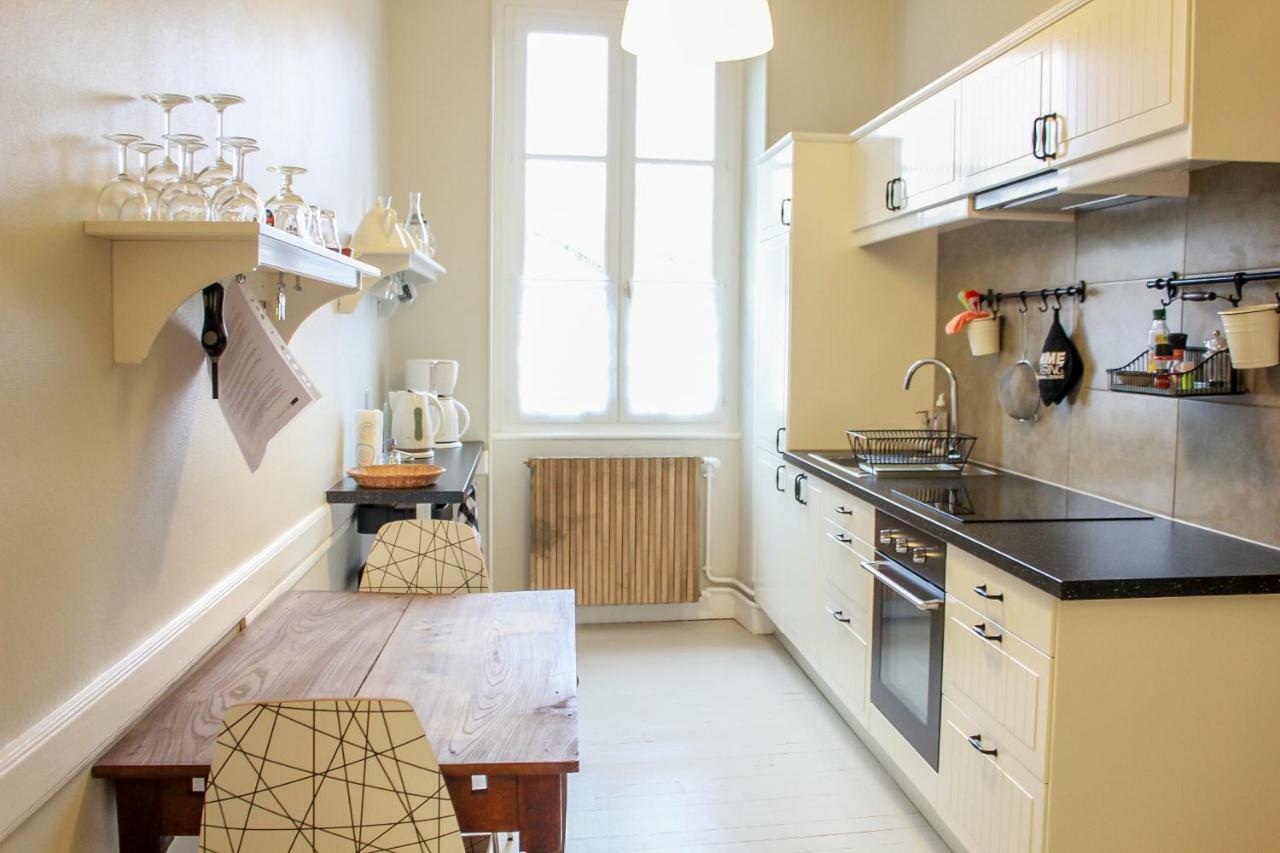 Appartement Passe Partout Lucenay-l'Eveque ภายนอก รูปภาพ